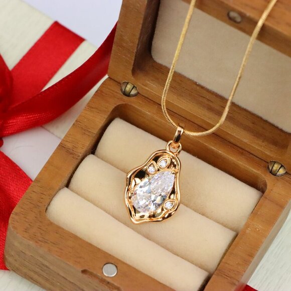 "Elegant White Teardrop Pendant in Gold Plated Artistic Frame, XPPT1731 - Picture 8 of 13